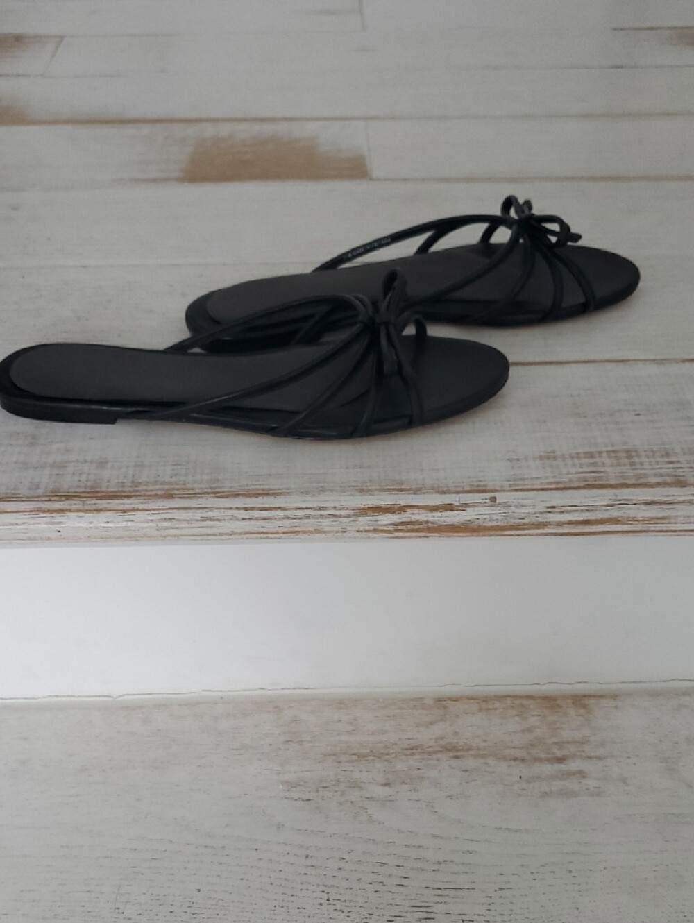 Everlane Black Bow Slide Sandals - Picture 2 of 8